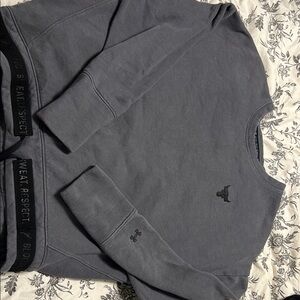 Under Armour Gray Crewneck Sweater